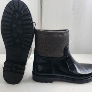 Like New Michael Kohrs Rainboots